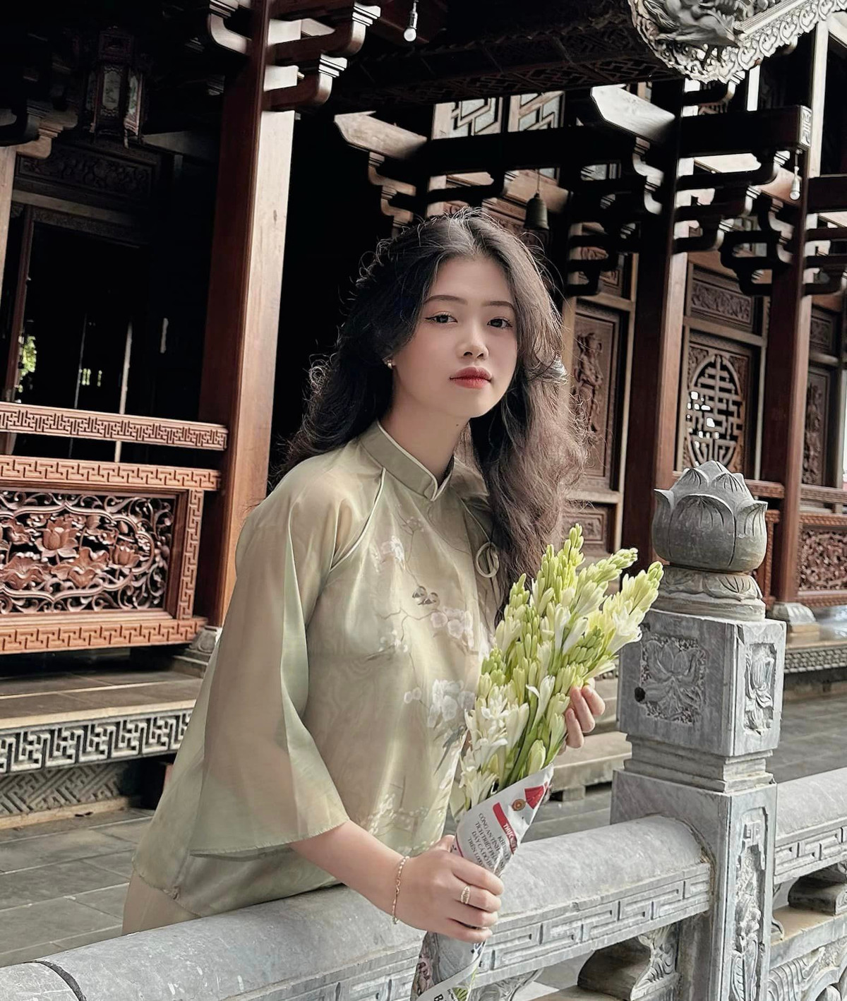 Dù đang làm 3 công việc cùng lúc song Trà Giang nhận định luôn muốn gắn bó lâu dài với nghề giáo. Ảnh: FBNV