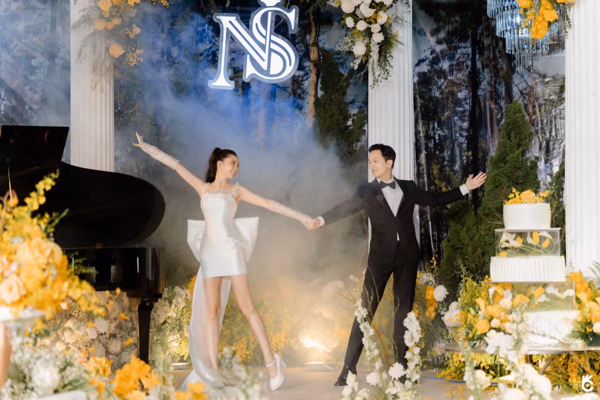 Hiện tại, cô nàng sống cùng gia đình chồng tại New York (Mỹ). Trước khi “về chung một nhà”, cặp đôi đã có 5 năm yêu đương. Ảnh: Tổng hợp