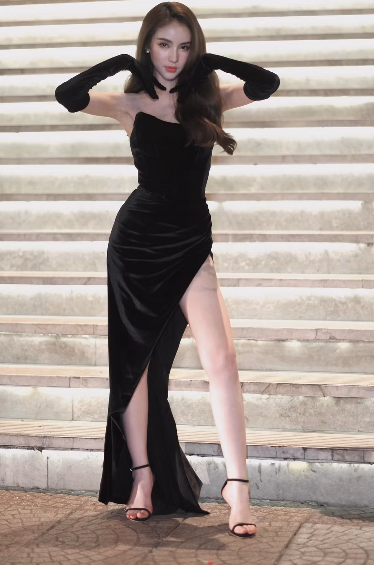 Nhờ sự nổi tiếng, người đẹp Thái Lan đang là gương mặt đại diện cho nhiều nhãn hàng tại đất nước này.