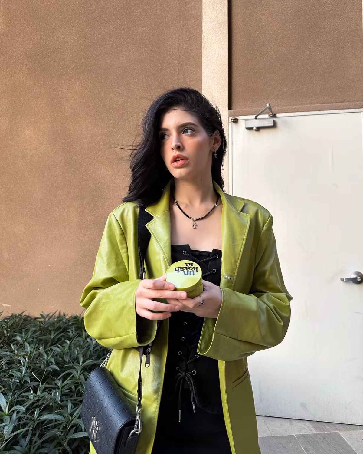 Những clip mẫu Tây này đăng tải nhận về rất nhiều phản hồi tích cực.