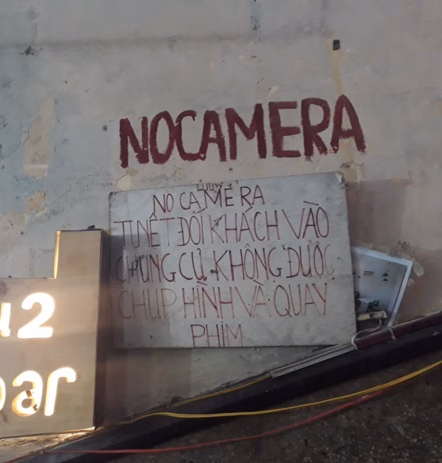 Từng là điểm nổi tiếng, thu hút cả nhiếp ảnh gia và khách nước ngoài ghé thăm, nhưng mấy năm trở lại đây cũng phải treo biển cấm chụp. Ảnh: Zing News