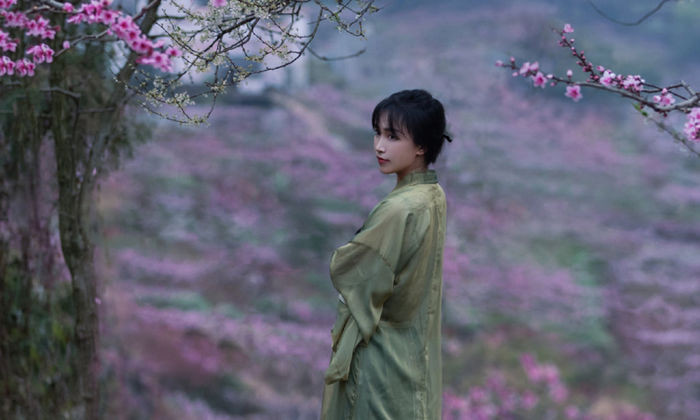 Lý Tử Thất đã ngừng sản xuất video kể từ khi cô tranh chấp hợp đồng với công ty Vô Niệm Hàng Châu vào tháng 7/2021.