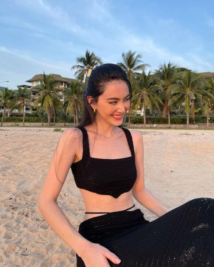 Với chiều cao 175cm và dáng vóc nóng bỏng, Mai Davika thực sự là một mỹ nhân "vạn người mê" của cộng đồng mạng Châu Á.