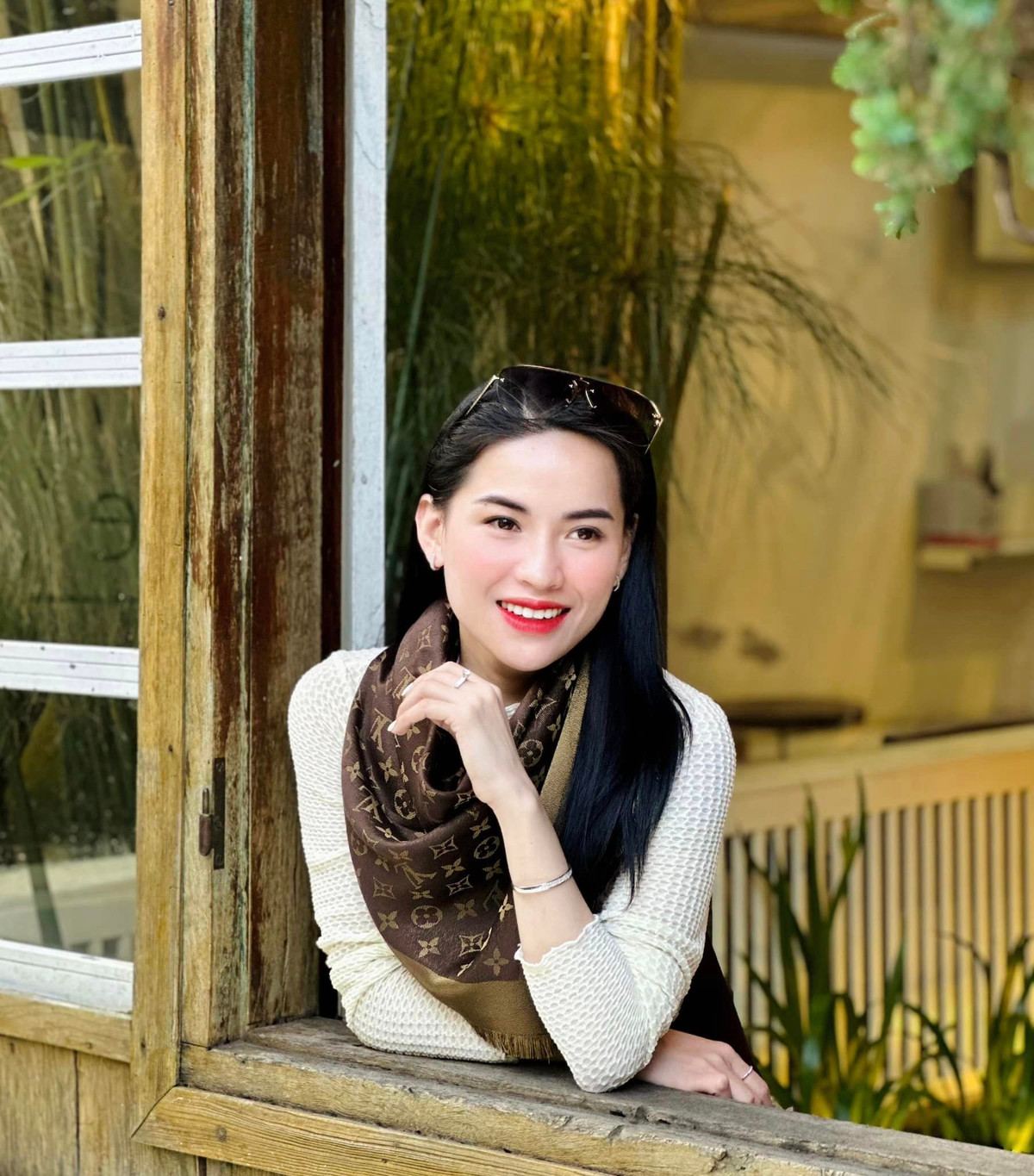 Không những vậy trong 2 năm trở lại đây, trong các video của mình, Võ Hà Linh thường tuyên bố không nhận booking PR, quảng cáo mà do bản thân tự mua về trải nghiệm và đánh giá.