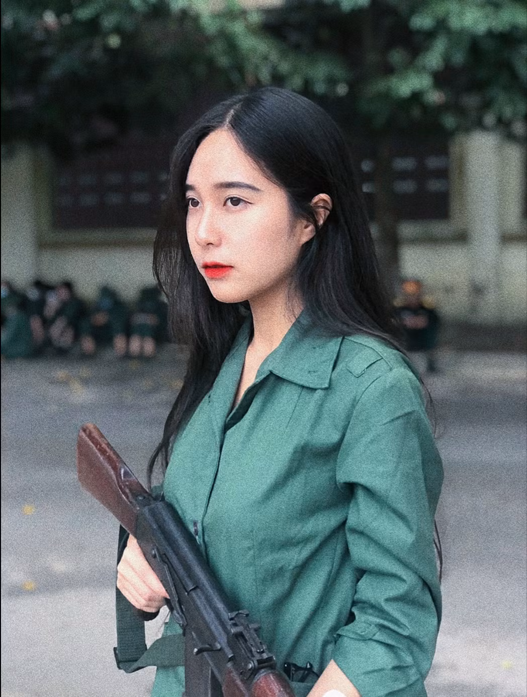 Sau 2 năm kể từ khi nổi tiếng, sức hút của Trà My vẫn không hề thuyên giảm.