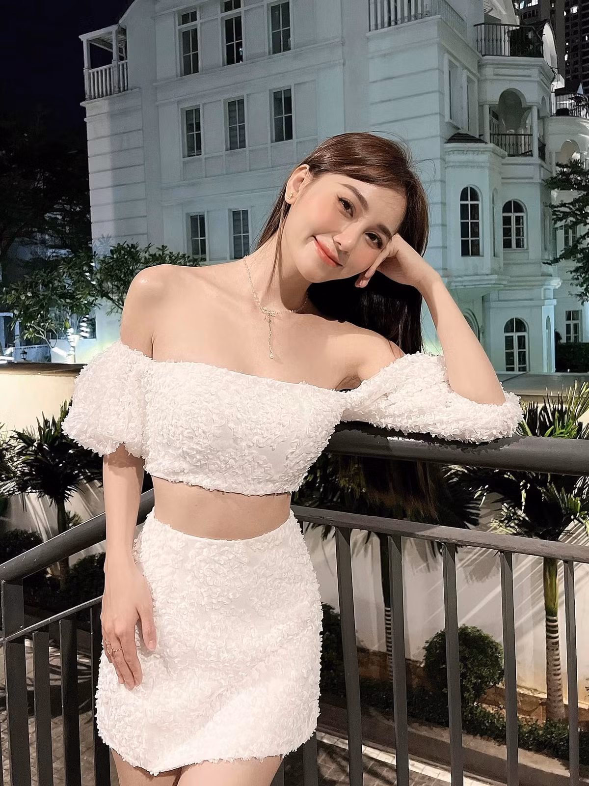 Trước khi bén duyên nghề TikToker, Hoàng Kim Chi từng theo học tại Đại học Khoa học Xã hội và Nhân văn - Đại học Quốc gia TP. HCM. Ảnh: FBNV