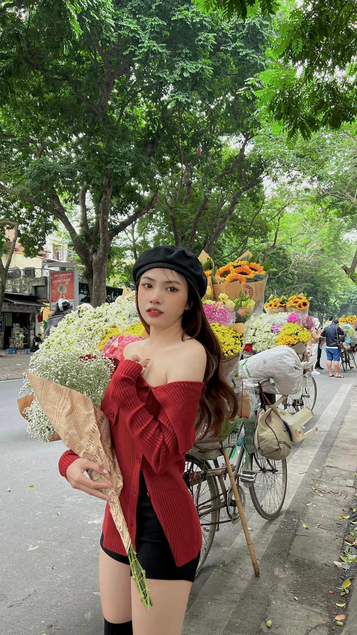 Phong cách thường ngày của Vẹn Trần rất đa dạng, vừa nữ tính vừa cá tính. Ảnh: FBNV, IGNV