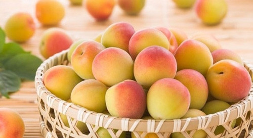 Hành Kim là những loại quả có màu trắng sáng quả đào, quả roi ở miền Bắc.