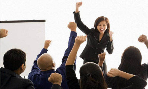 Chính vì thế, các đối tượng lừa đảo thường đưa ra những lời mời chào hấp dẫn để thu hút càng nhiều thành viên tham gia mạng lưới kinh doanh đa cấp.