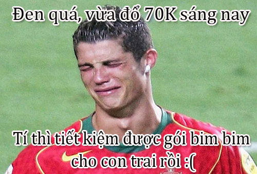 Sự tiếc nuối của không ít khách hàng khi trót đổ xăng giá cũ, chưa giảm.