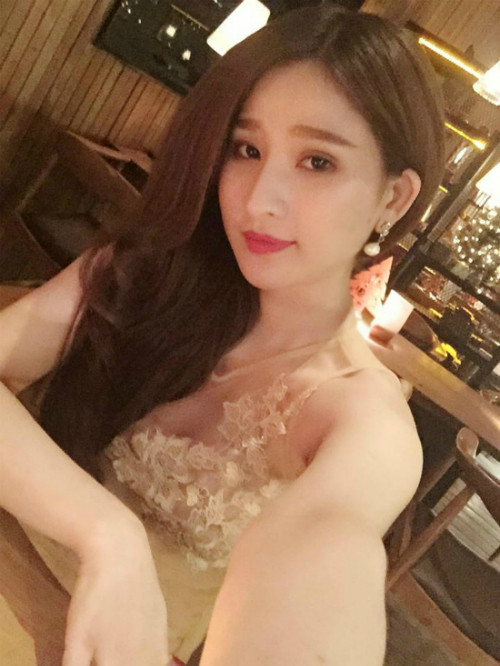 Ngoài công việc đóng MV, người mẫu ảnh cho các tạp chí, cô gái này còn có thu nhập cao từ công việc kinh doanh tổ yến.