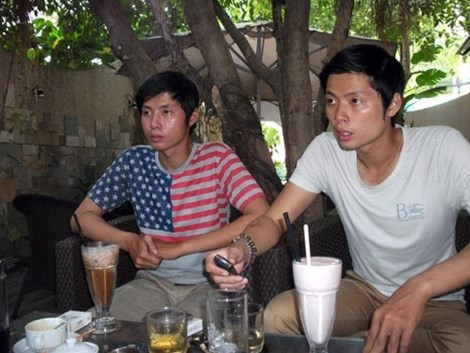 He bi quyet huan luyen chim san gia bac trieu cua cap song sinh-Hinh-2