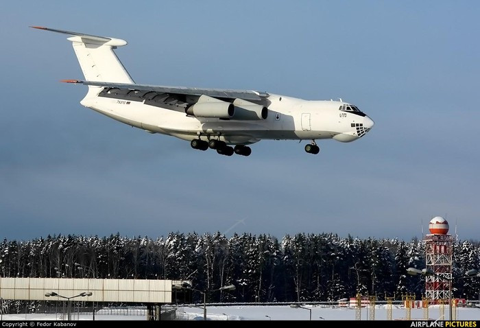 Theo nguồn tin, ông Aliyev được cho là đã bày tỏ lo ngại về tiến độ Nga giao hàng, đặc biệt là trong thời điểm Azerbaijan và Armenia đang xung đột dọc biên giới.