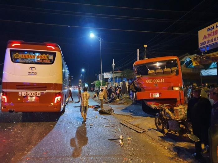 Xe Thanh Buoi lai mat lai gay tai nan tren duong tu Da Lat ve TP.HCM-Hinh-2