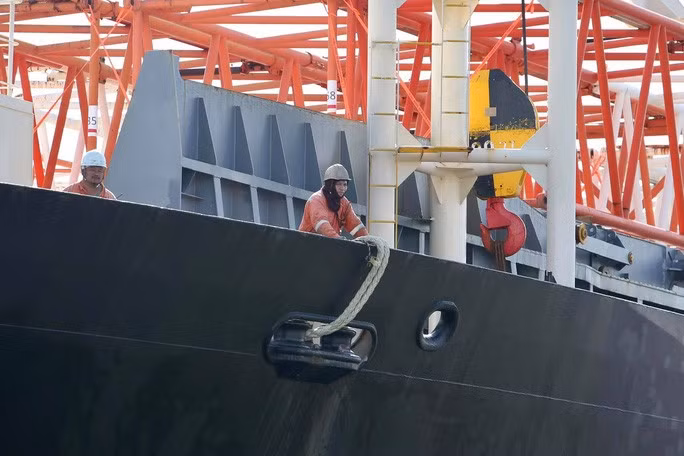 Can canh toa tau metro so 1 da den TP.HCM-Hinh-3