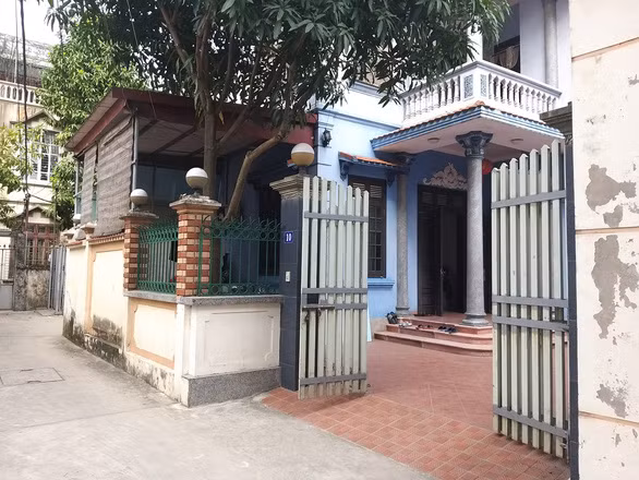 Co dong cua DN 144.000 ty von dieu le: “An bua nay lo bua mai, cu ke the cho oai“