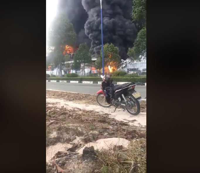 Lua chay kinh hoang tai khu cong nghiep My Phuoc Binh Duong