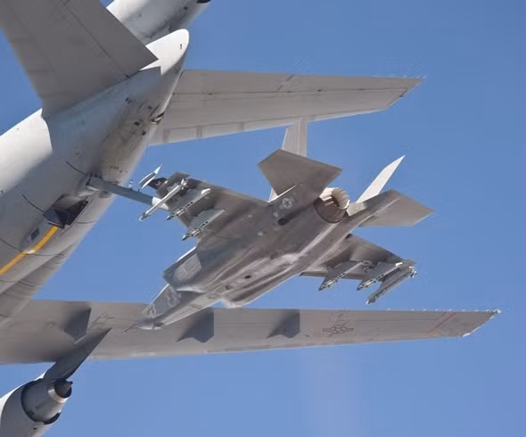 Tính cơ động và cảm biến tiên tiến của AIM-9X được giới quân sự thế giới đánh giá là một trong những tên lửa không đối không dẫn đường hồng ngoại mạnh nhất thế giới. Đây chính là lý do khiến Mỹ tin rằng, F-35 có hiện không chiến với mọi đối thủ khi được trang bị AIM-9X.