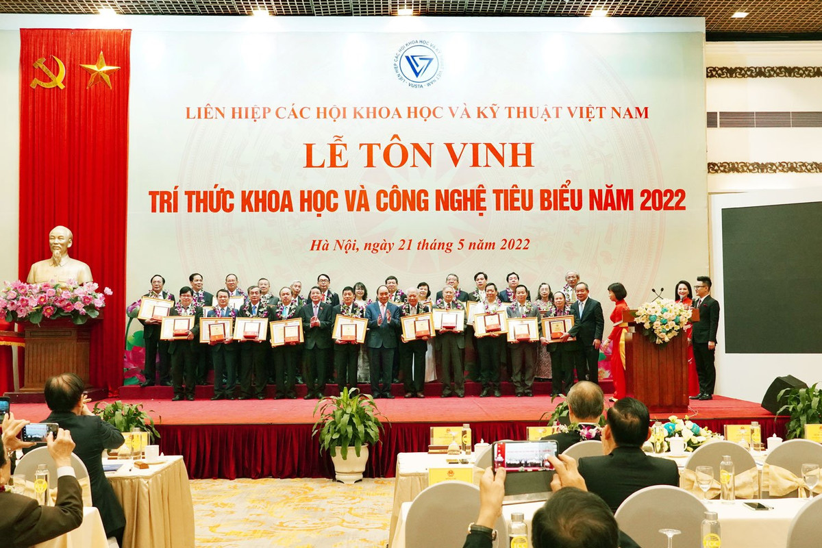 GS.TS Nguyễn Văn Phước: Đất nước phát triển phải dựa vào trí thức - Hình 2 GS.TS Nguyen Van Phuoc: Dat nuoc phat trien phai dua vao tri thuc-Hinh-2