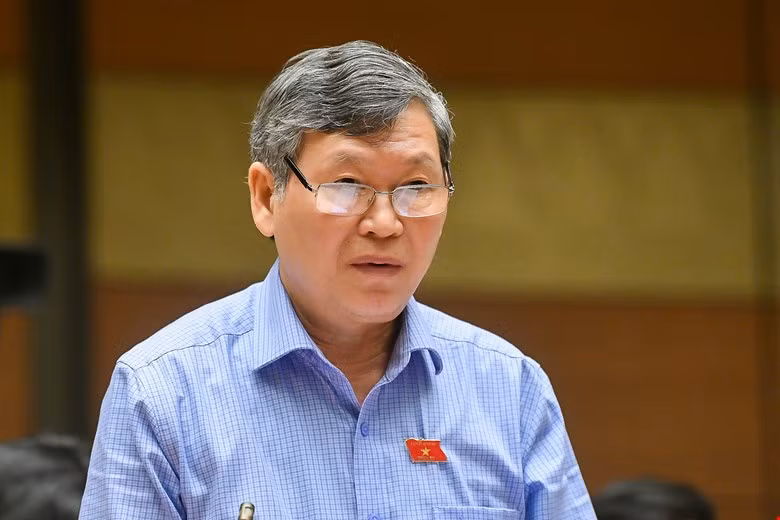 Khi nao canh sat co dong duoc vao cho o ca nhan?