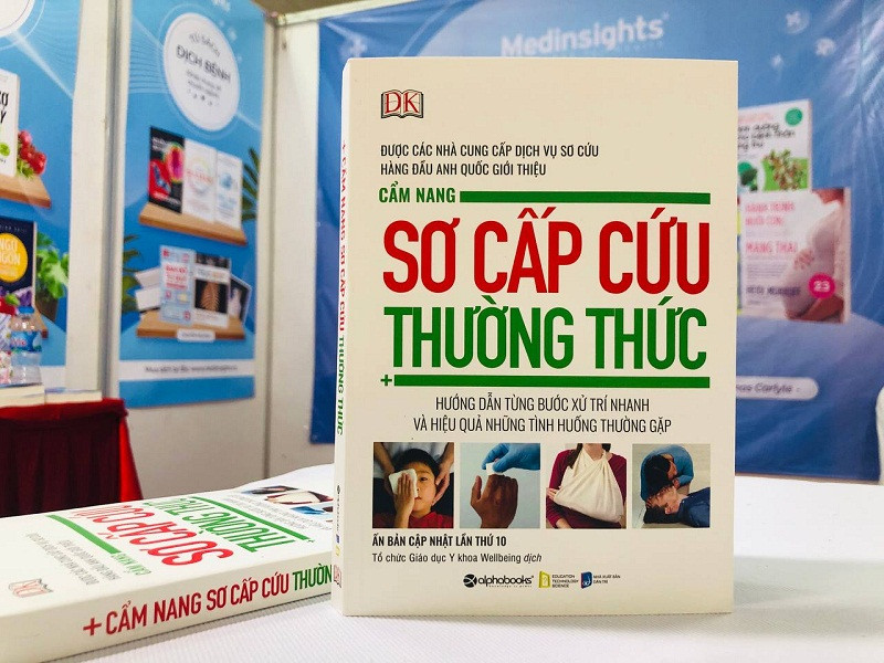 “Cẩm nang sơ cấp cứu thường thức”: Cuốn sách cần cho tất cả mọi nhà - Hình 3 “Cam nang so cap cuu thuong thuc”: Cuon sach can cho tat ca moi nha-Hinh-3