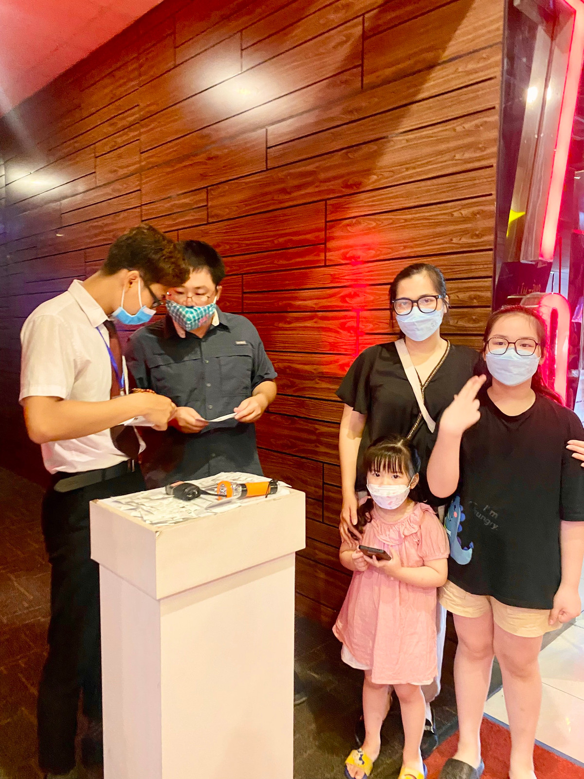 Hà Nội chiếu phim hoạt hình giá 0 đồng tặng trẻ em dịp hè - Hình 4 Ha Noi chieu phim hoat hinh gia 0 dong tang tre em dip he-Hinh-4