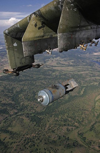 Ngoài ra, Mi-24 có thể triển khai cả bom FAB, ZBK cùng tên lửa chống tăng Shturm.