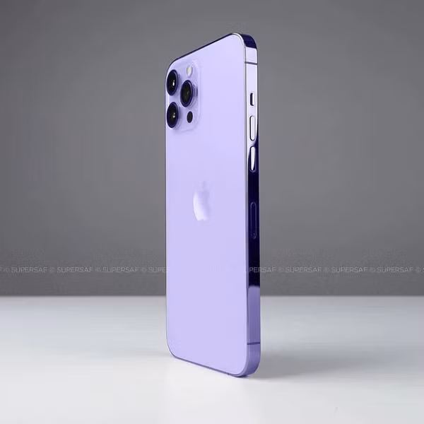 Chưa hết, dòng iPhone 2022 sẽ đánh dấu bước thay đổi mạnh mẽ nhất từ iPhone X 2017: loại bỏ phần “tai thỏ” và thay thế bằng hình cắt hình “viên thuốc” cùng với máy chiếu chấm Face ID chuyên dụng ở bên cạnh (sẽ được che bởi màn hình - gần như vô hình).