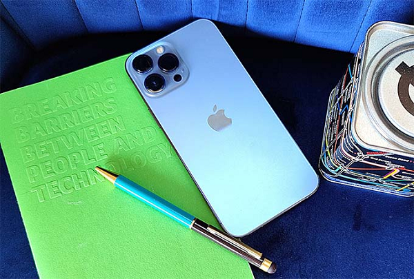 Hiện tại, phản hồi về các lỗi trên là rất lớn, do đó, ngươi dùng đang sử dụng các phiên bản iOS cũ hơn không nên cập nhật phiên bản này.