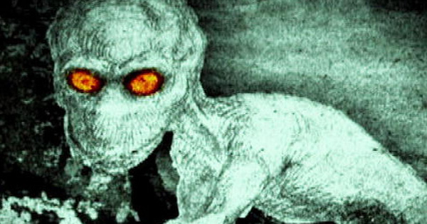 Quỷ Dover đã được nhìn thấy ba lần khác nhau tại thị trấn Dover, Massachusetts vào ngày 21 và 22 tháng 4/1977. Dựa trên hình dạng của nó, người ta suy đoán rằng sinh vật này có phải là người ngoài hành tinh hay chỉ là kết quả của một số loại thí nghiệm khoa học, ví dụ như khi con người đến từ một hành tinh khác.