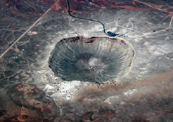 Ngày nay, hố thiên thạch Barringer là một địa điểm du lịch nổi tiếng của bang Arizona, thuộc sở hữu của gia đình Barringer thông qua Công ty Barringer Crater.