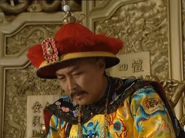 Theo ghi chép trong “Hoạt kế đương”, Ung Chính ít nhất từ ngày 17 tháng 11 năm Ung Chính thứ 8 đã bắt đầu mở lò luyện đan quy mô lớn trong Viên Minh Viên.