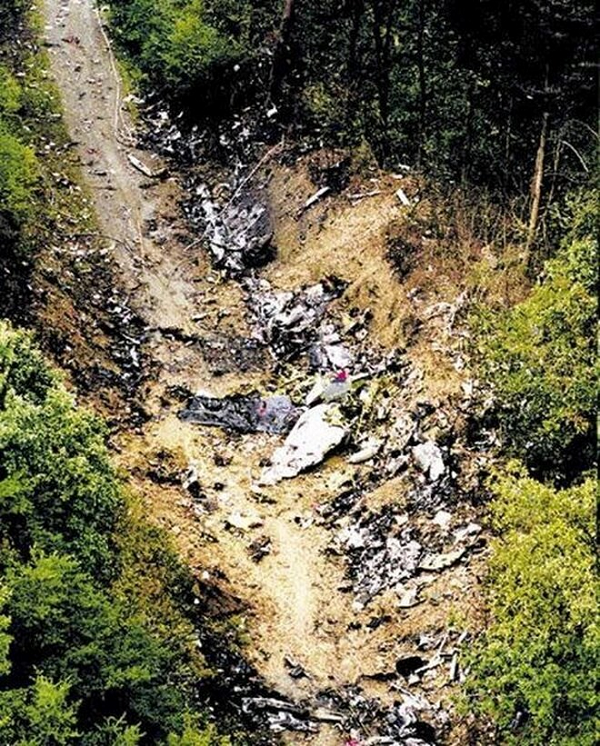 Khi tiến hành điều tra nguyên nhân, các chuyên gia phát hiện âm thanh được mô tả là "psssssss", giống như tiếng ồn mà một chai nước ngọt có thể tạo ra lúc người ta bật nắp ra. Họ nghĩ rằng đó là một phi công bị giật mình và hít vào đột ngột.