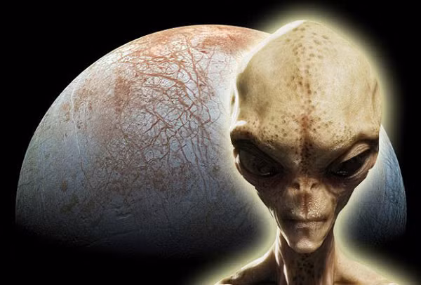 Những bình luận khác đồn đoán về các đường hầm sâu và đồ sộ liên kết Khu thí nghiệm DPG với nhiều cơ sở quân sự có trụ sở tại Utah. Các cựu nhân viên tại DPG đã kể về những chiếc thang máy khổng lồ đưa mọi người xuống các tầng thấp hơn của căn cứ địa ngầm.