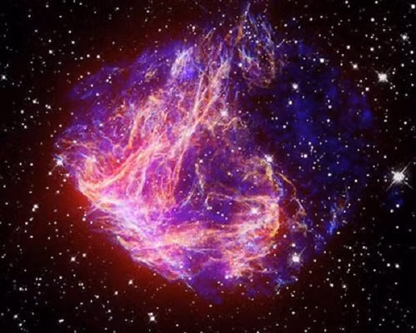 Trước đó, vào năm 2020, các nhà khoa học đã công bố bản đồ 3D vũ trụ lớn nhất từ trước đến nay sau khi phân tích hơn 4 triệu thiên hà và chuẩn tinh siêu sáng.