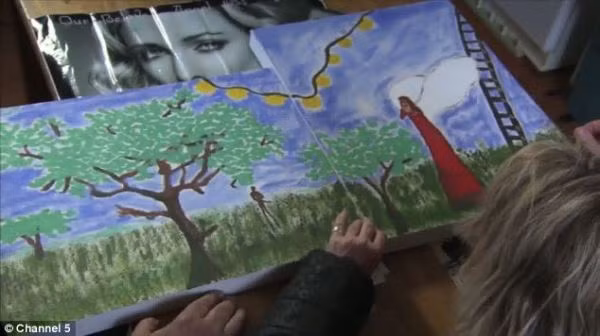 Lúc đó mẹ cô cảm thấy đây là bức tranh không may mắn. Không ngờ sau đó cảnh trong tranh biến thành sự thật, bà cho rằng cô con gái đã linh cảm trước được cái chết.