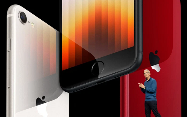 Màn hình kích thước 4.7 inch với viền trên và viền dưới khá dày, song được bảo vệ bằng lớp kính Ceramic Shield cho độ bền cao hơn. Cảm biến vân tay Touch ID nhúng trong nút Home.