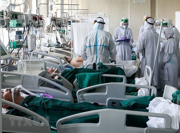 Về đại dịch Covid-19. Thần đồng tiên tri Ấn Độ đã đưa ra dự báo về dịch bệnh trên thế giới. Anand từng nói rằng thế giới sẽ gặp khó khăn khi đối mặt với biến thể Omicron trong thời gian từ 10/12/2021 đến tháng 5/2022. Số lượng ca nhiễm biến thể này sẽ đạt đỉnh vào cuối tháng 4/2022.