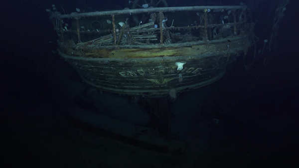 Endurance là con tàu chở nhà thám hiểm Ernest Shackleton bị chìm ở Nam Cực năm 1915. Xác tàu chỉ cách vị trí cuối cùng do thuyền trưởng Frank Worsley ghi lại vào năm 1915 khoảng 6,4 km về phía nam.