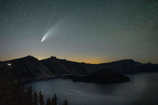 Trong lúc tiến sát vùng không gian gần Trái Đất, có thể chúng sẽ vỡ thành bụi và những mảnh lớn tràn vào bên trong hệ Mặt Trời, gây ra những tác động không thể tránh khỏi đối với hành tinh của chúng ta