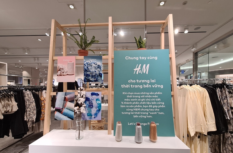 Hiện làn sóng tẩy chay H&amp;M Việt Nam vẫn đang diễn ra dữ dội.