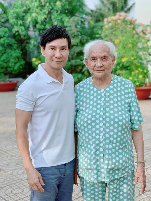 Ly Hai bi me quen mat sau mot thang ruoi lam phim