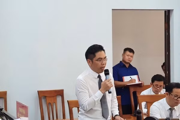 Rut truy to viec mua ban hon 32 trieu lit dung moi cua 1 bi cao vu Trinh Suong-Hinh-2