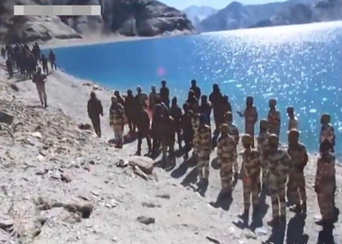 Ấn Độ và Trung Quốc nhiều lần tổ chức đàm phán quân sự và ngoại giao sau vụ ẩu đả chết người hôm 15/6, khiến 20 binh sĩ Ấn Độ thiệt mạng và nhiều lính Trung Quốc thương vong. Tuy nhiên, hai nước chỉ đạt được đồng thuận về việc rút quân khỏi khu vực thung lũng Galwan.