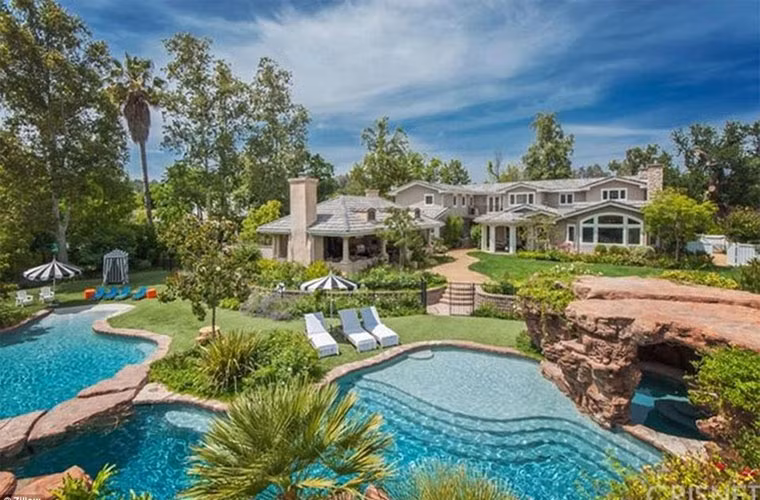 Ben trong biet thu 7 me con Angelina Jolie o khi ly hon-Hinh-13