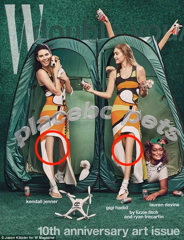 Trong một buổi chụp hình thời trang mới đây nhất người mẫu Kendall Jenner và Gigi Hadid đã bị photoshop quá đà, mất luôn cả đầu gối.