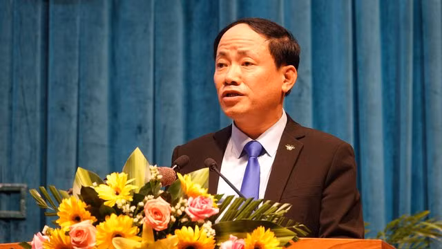  Chủ tịch UBND tỉnh Bình Định Phạm Anh Tuấn: Ngày 19/9, tại kỳ họp thứ 8, HĐND tỉnh Bình Định khóa XIII (nhiệm kỳ 2021-2016) đã bầu ông Phạm Anh Tuấn, Phó Bí thư Tỉnh ủy Bình Định, được bầu giữ chức Chủ tịch UBND tỉnh Bình Định.