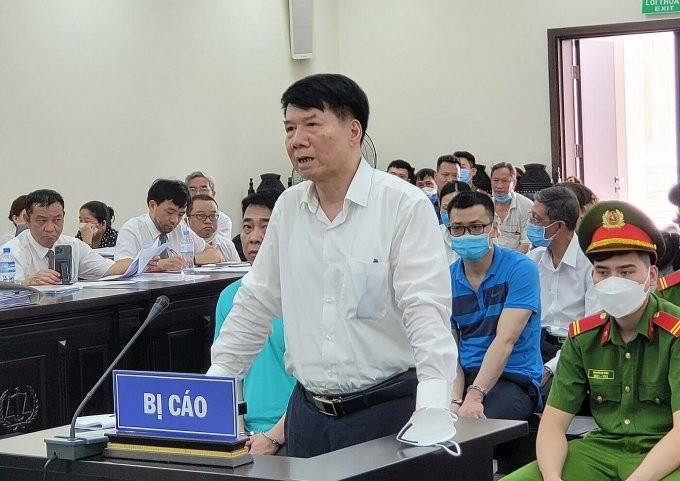  Cựu Thứ trưởng Y tế Trương Quốc Cường: Ngày 19/5, TAND TP Hà Nội đã tuyên án sơ thẩm bị cáo Trương Quốc Cường, nguyên Thứ trưởng Bộ Y tế, 4 năm tù về tội "Thiếu trách nhiệm gây hậu quả nghiêm trọng" trong vụ án “Buôn bán hàng giả là thuốc chữa bệnh mang nhãn mác Health 2000 Canada”, “Thiếu trách nhiệm gây hậu quả nghiêm trọng”, “Lợi dụng chức vụ, quyền hạn trong khi thi hành công vụ” xảy ra tại TP HCM, các tỉnh, thành phố khác và Cục Quản lý dược (Bộ Y tế).