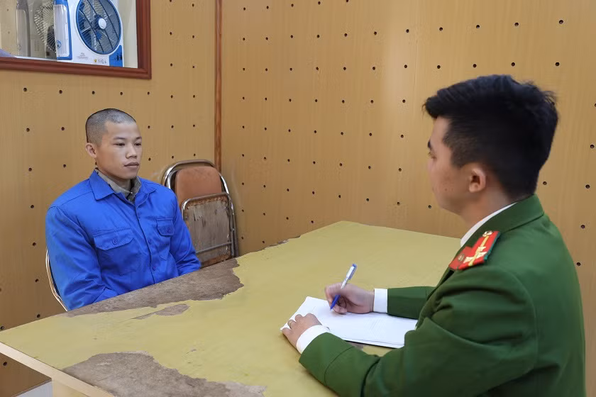 Hai Duong: Bat giu nhieu doi tuong tang tru, buon ban phao no trai phep