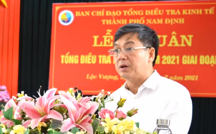 Ông Trần Lê Đoài, Tỉnh ủy viên, Ủy viên Ban cán sự đảng, Phó Chủ tịch UBND tỉnh Nam Định;